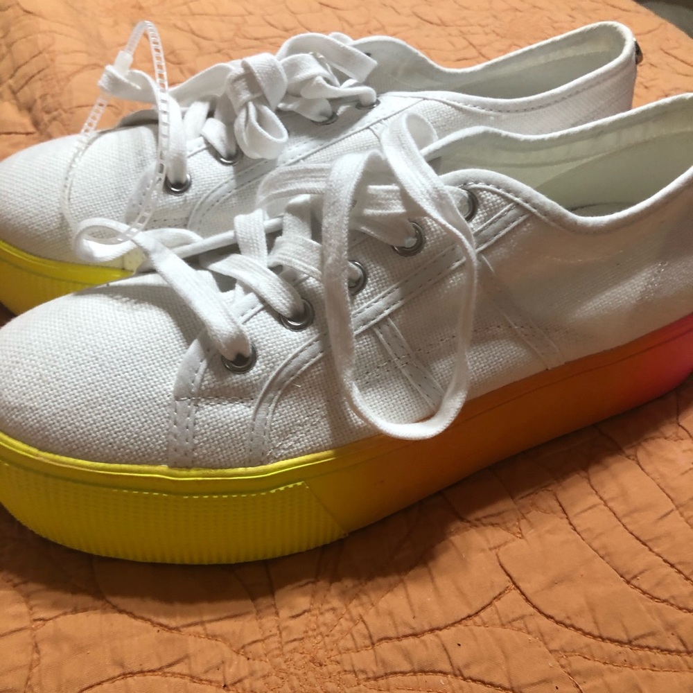 Steve Madden Platform Sneaker